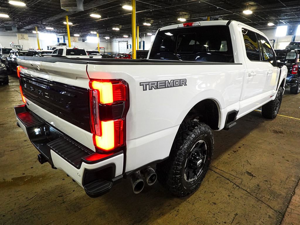 Certified 2025 Ford F350 Platinum w/ Tremor Off-Road Package AWD/4WD image 6
