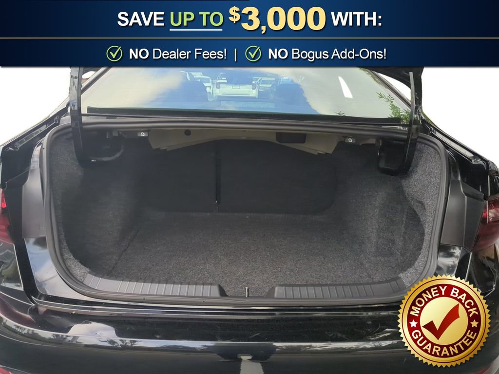 Used 2025 Volkswagen Jetta SE FWD image 24