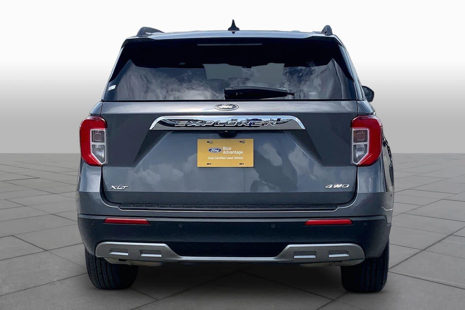 Certified 2023 Ford Explorer XLT w/ Equipment Group 202A AWD/4WD image 5