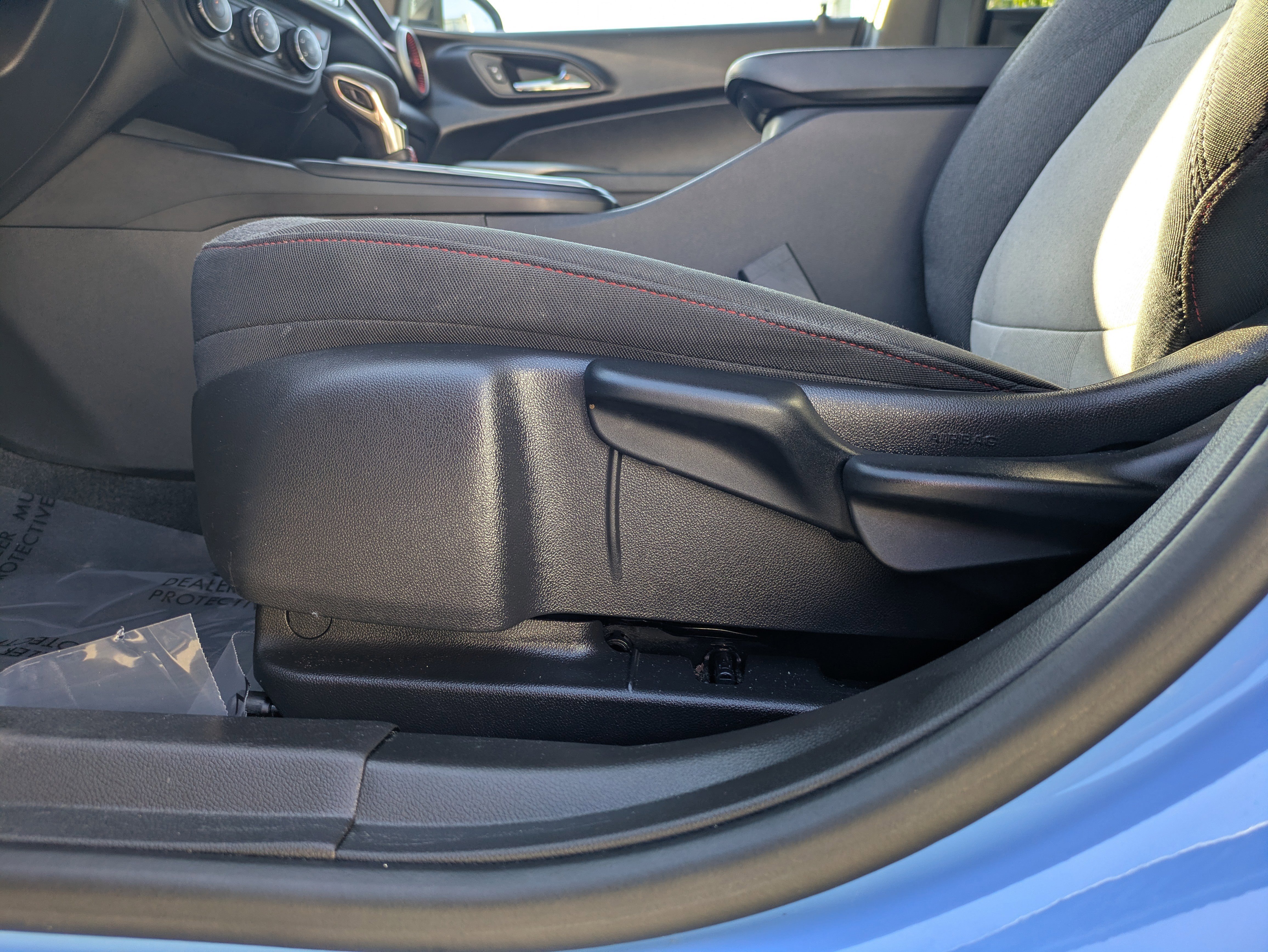 Used 2024 Chevrolet Trax RS w/ Driver Confidence Package image 26