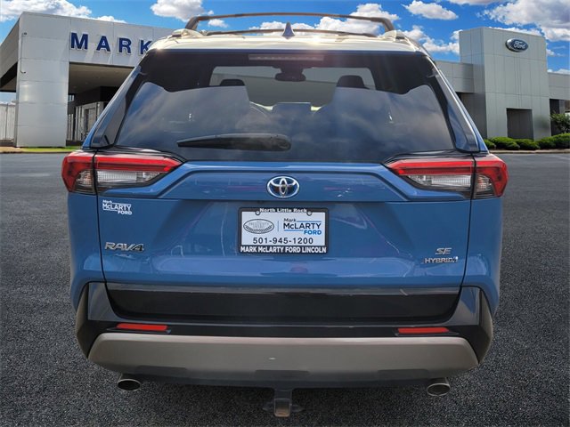 Used 2022 Toyota RAV4 SE image 4