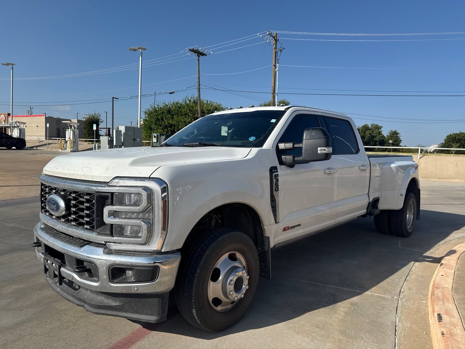 Certified 2025 Ford F350 Lariat w/ Lariat Ultimate Package AWD/4WD image 8