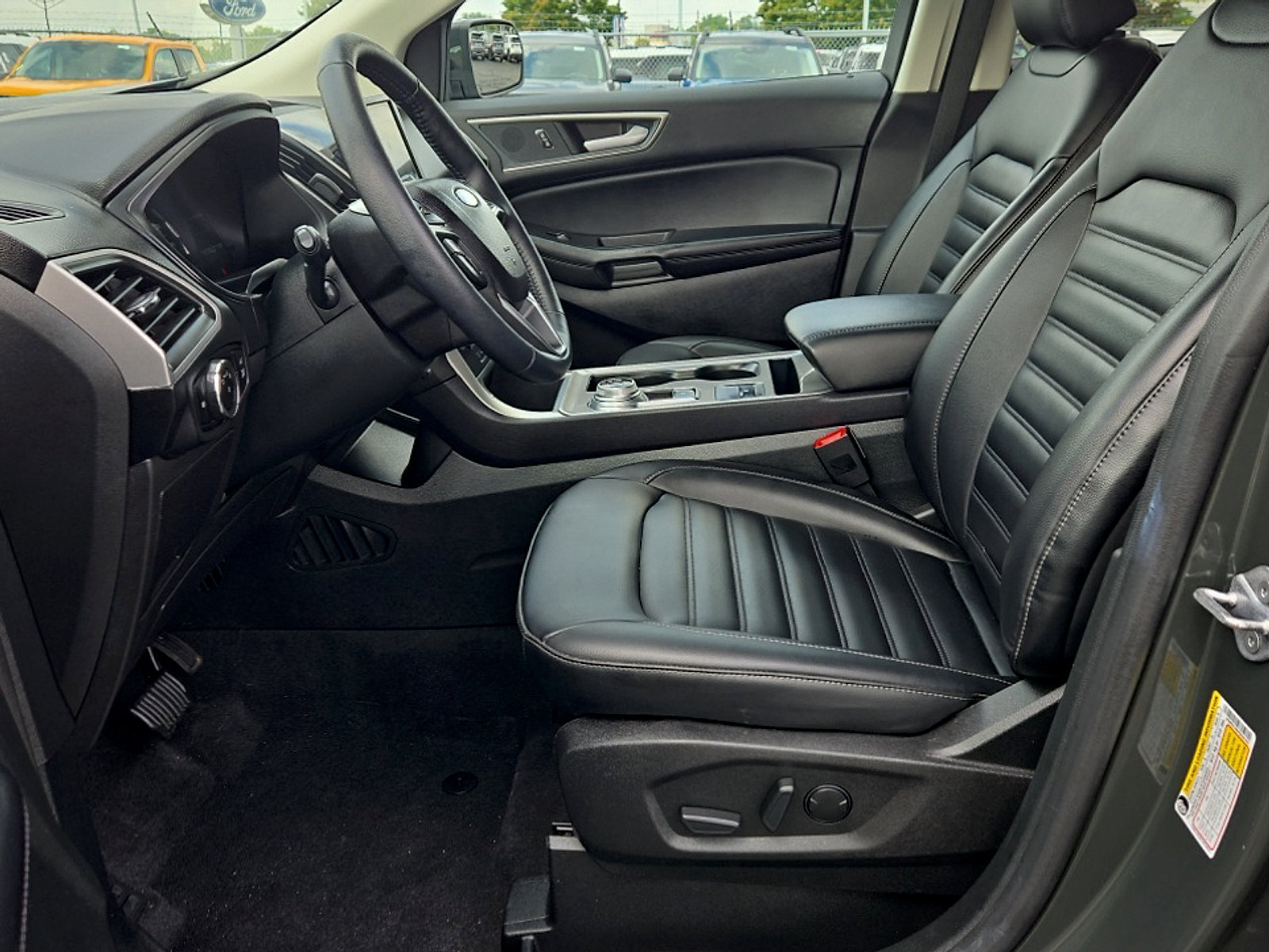 Certified 2023 Ford Edge SEL w/ Convenience Package AWD/4WD image 11