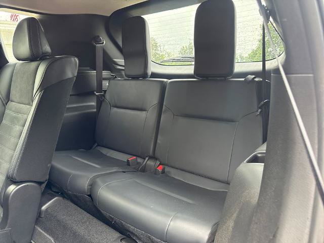 Used 2025 Mitsubishi Outlander SE FWD image 10