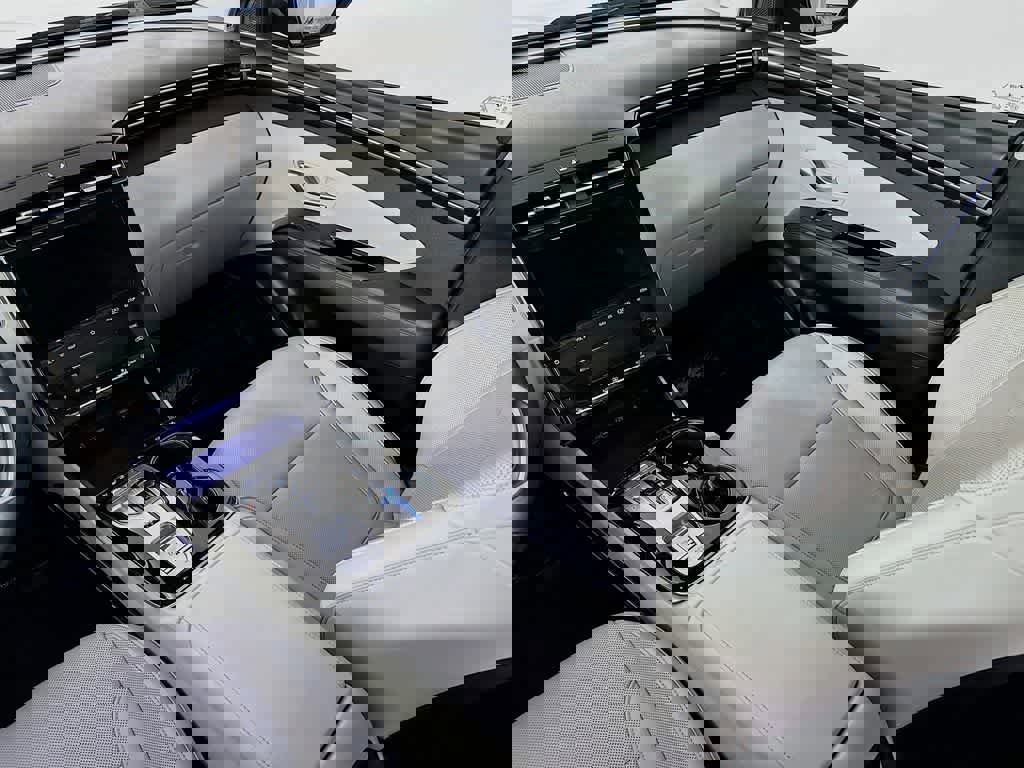 Used 2022 Hyundai Tucson Limited image 11