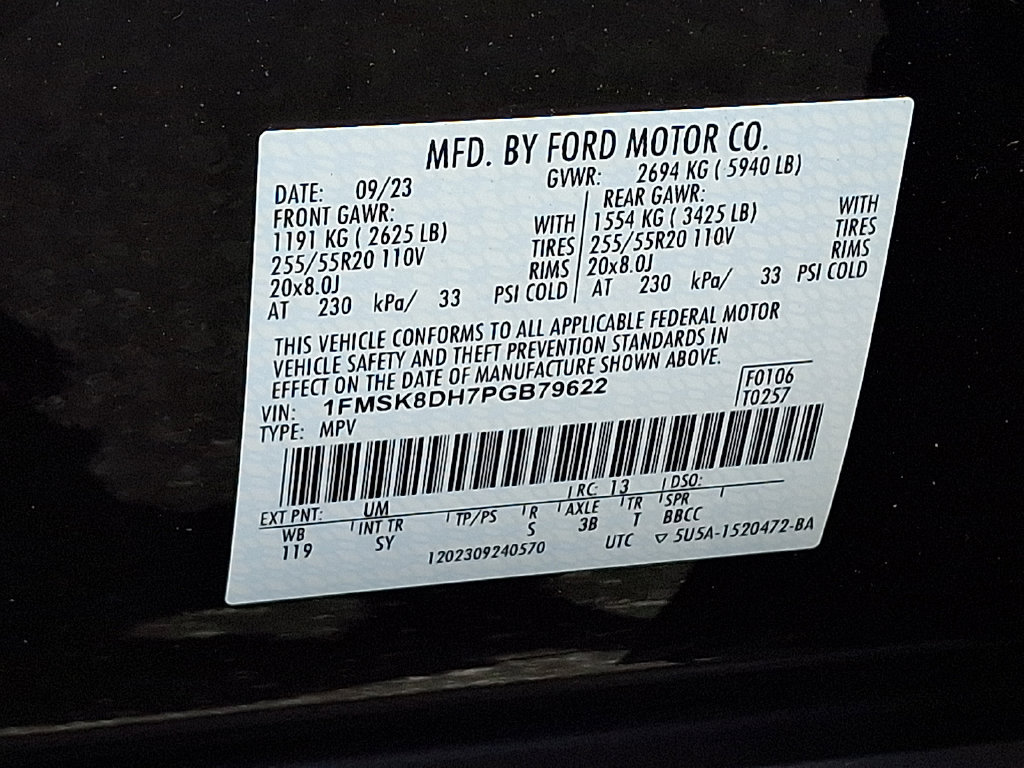 Certified 2023 Ford Explorer XLT w/ Equipment Group 202A AWD/4WD image 27