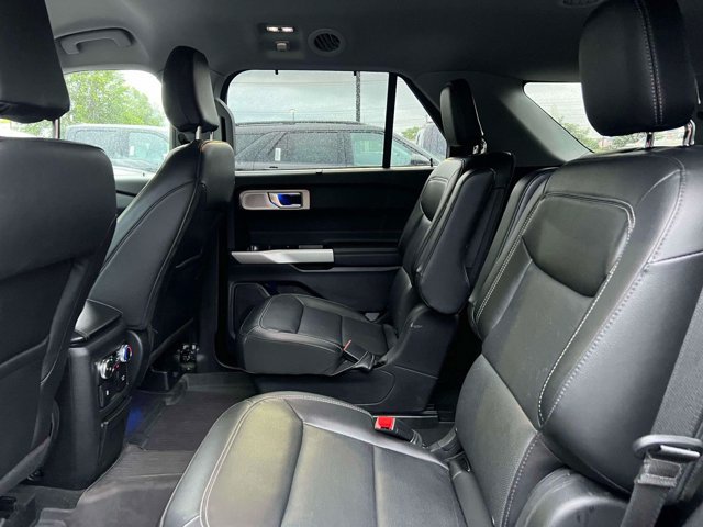Certified 2022 Ford Explorer Limited w/ Limited Technology Package AWD/4WD image 12