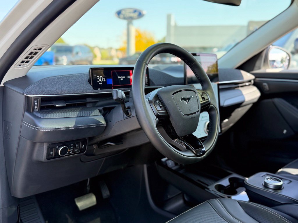 Certified 2023 Ford Mustang Mach-E Premium AWD/4WD image 7