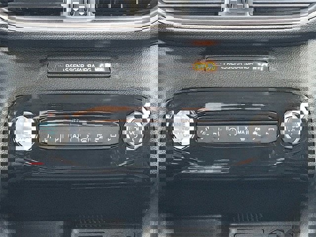 Certified 2023 Ford Escape Platinum w/ Premium Technology Package image 28