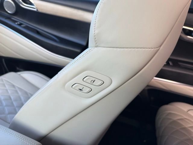 Used 2023 Genesis GV80 3.5T w/ Prestige Package AWD/4WD image 39