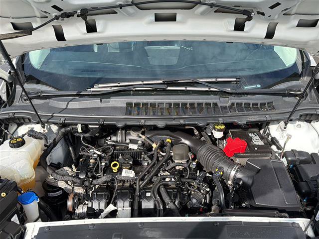 Certified 2020 Ford Edge Titanium w/ Equipment Group 301A AWD/4WD image 9