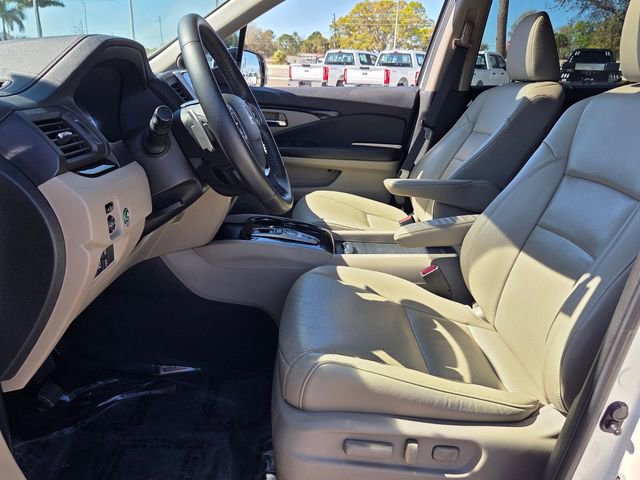 Used 2017 Honda Pilot Elite image 11