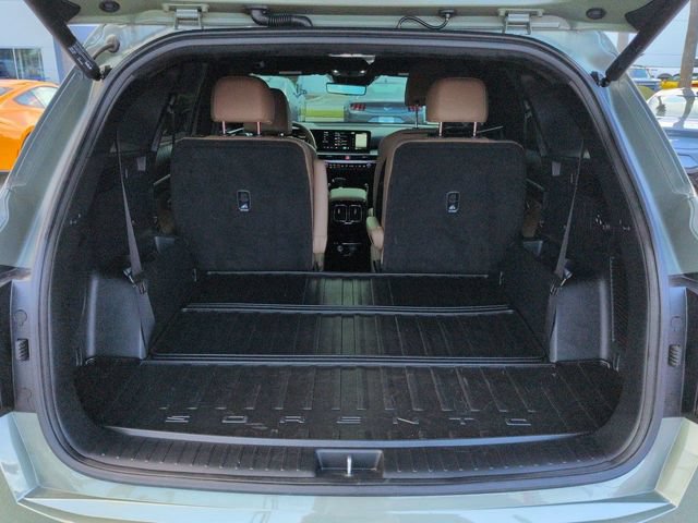 Used 2026 Kia Sorento SX Prestige w/ Olive Brown Leather Package AWD/4WD image 13