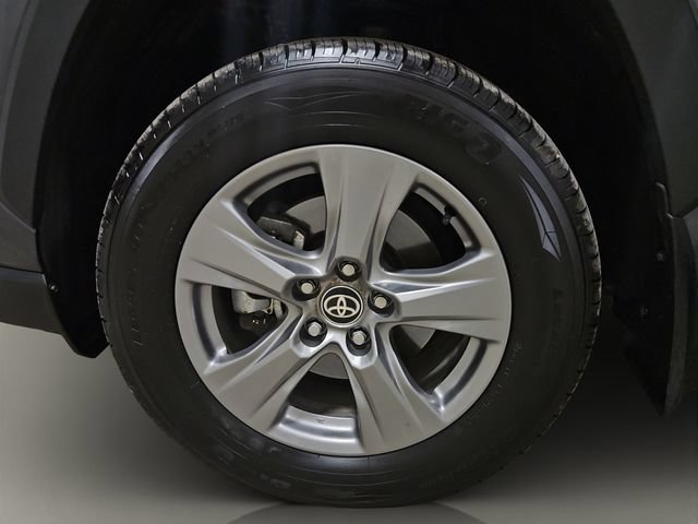 Used 2024 Toyota RAV4 XLE w/ Convenience Package AWD/4WD image 26