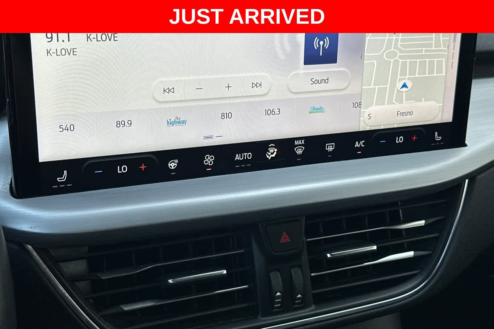 Certified 2023 Ford Escape SE w/ PHEV Premium Package FWD image 22