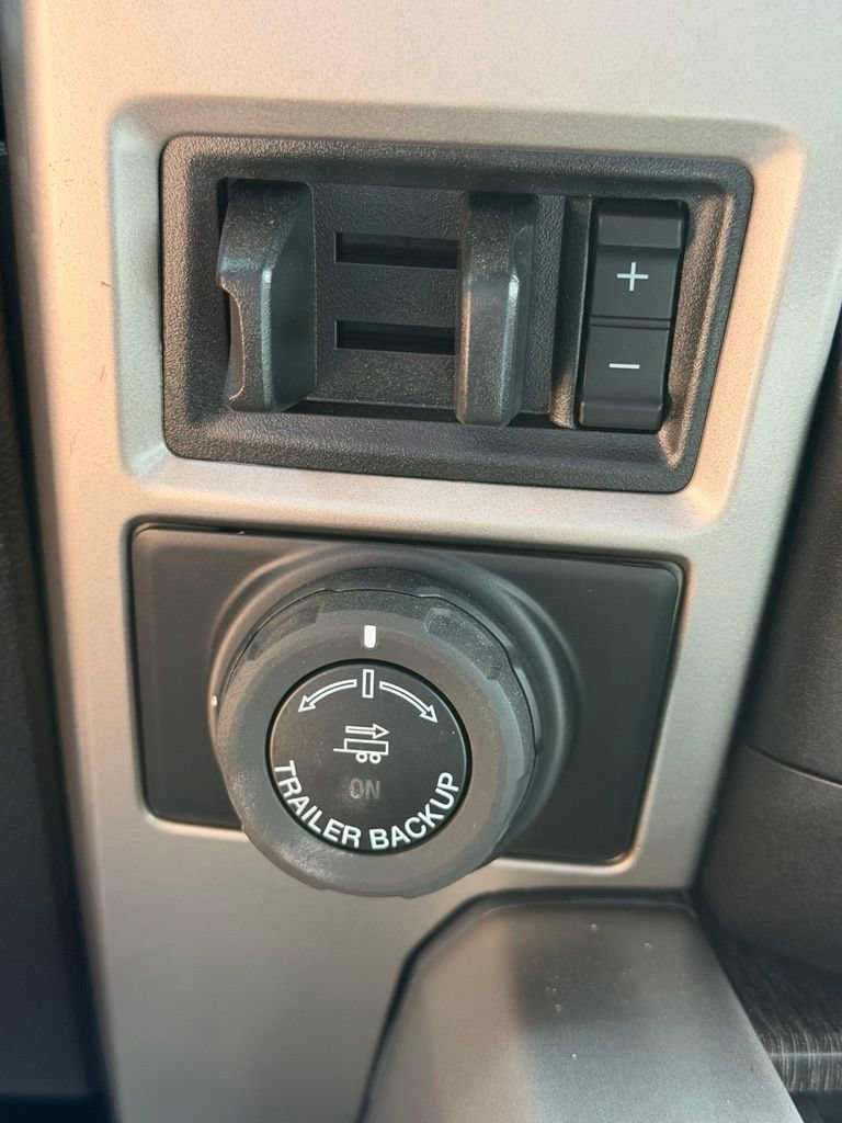 Certified 2020 Ford F250 Lariat AWD/4WD image 20