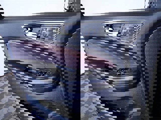 Certified 2022 Ford Edge Titanium w/ Equipment Group 301A image 24