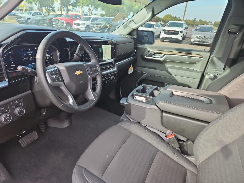 Used 2026 Chevrolet Silverado 1500 LT AWD/4WD image 14