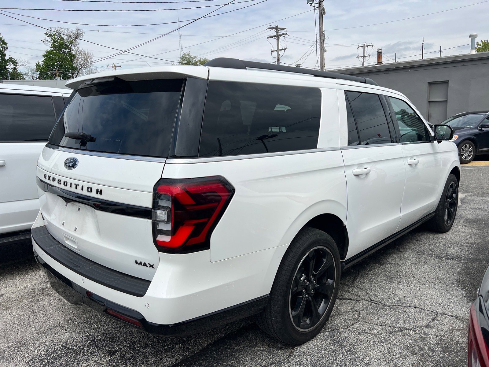 Certified 2023 Ford Expedition Max Limited AWD/4WD image 4