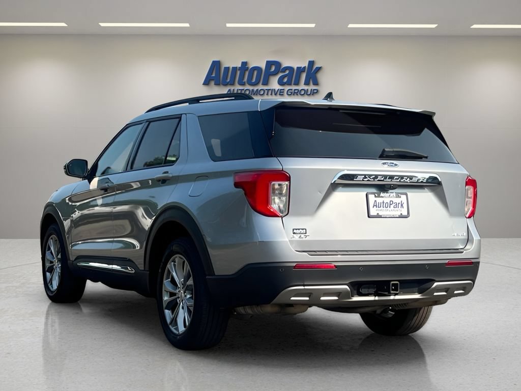 Certified 2023 Ford Explorer XLT w/ Equipment Group 202A AWD/4WD image 5