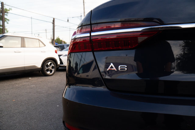 Used 2023 Audi A6 2.0T Premium w/ Convenience Package AWD/4WD image 13