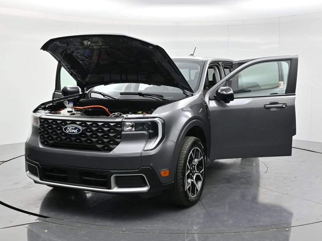 Certified 2025 Ford Maverick Lariat AWD/4WD image 56