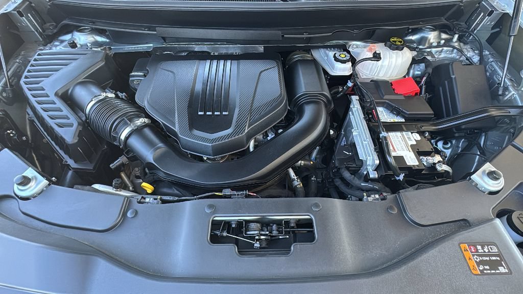 Used 2025 GMC Acadia Elevation FWD image 27