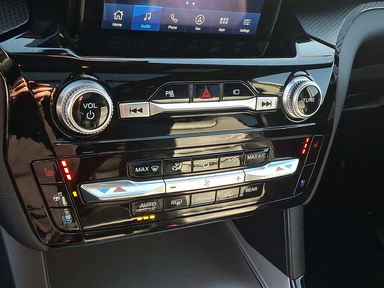 Certified 2022 Ford Explorer ST w/ Equipment Group 401A image 15