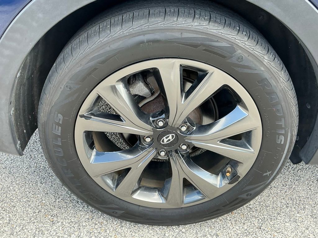 Used 2018 Hyundai Santa Fe Sport w/ 2.0T Ultimate Tech Package 05 FWD image 14