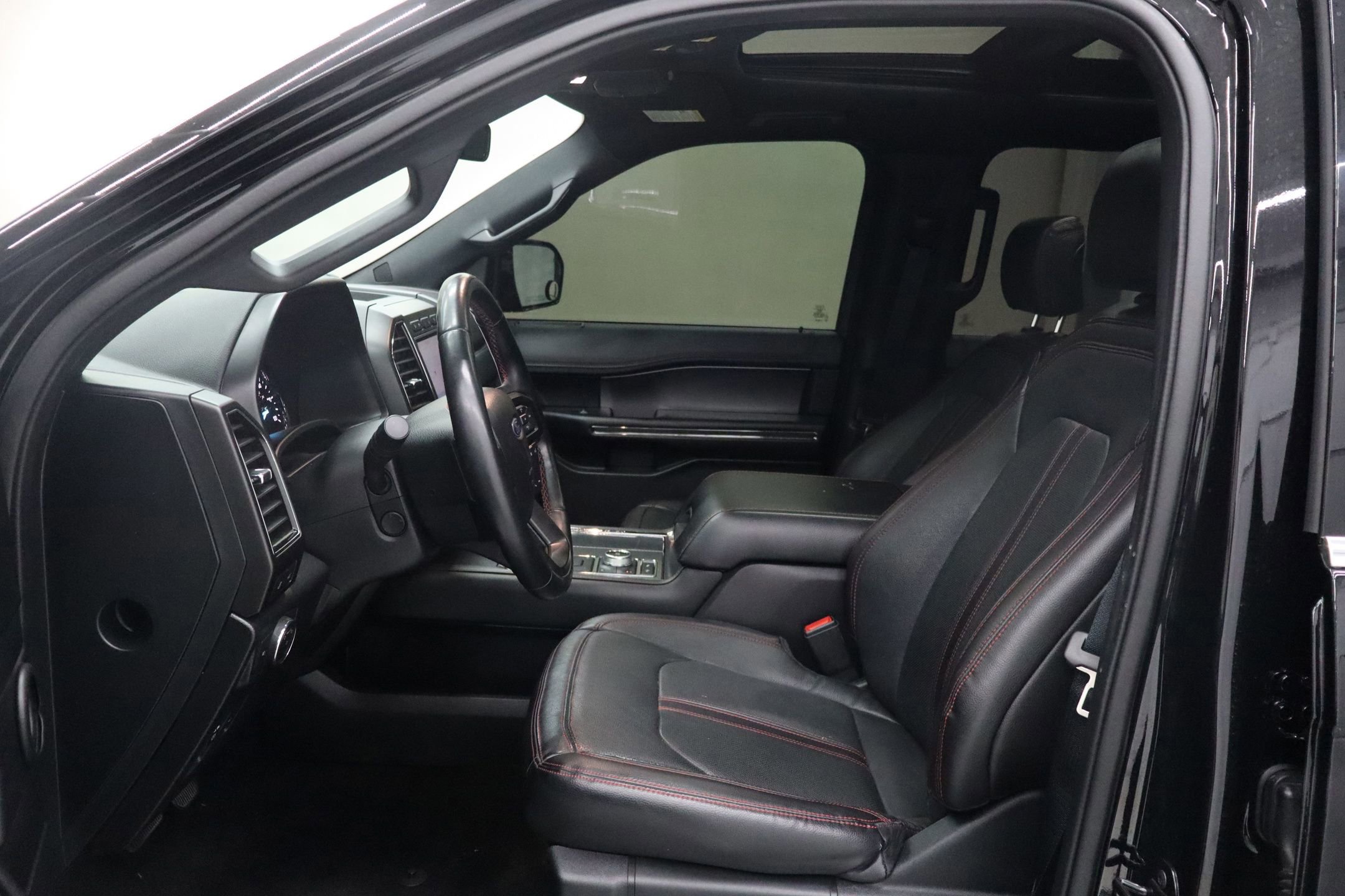 Certified 2020 Ford Expedition Limited image 25