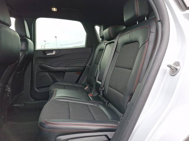 Certified 2025 Ford Escape ST-Line Select AWD/4WD image 10