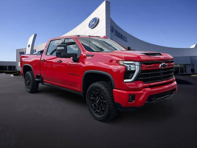 Used 2024 Chevrolet Silverado 2500 LTZ w/ LTZ Plus Package AWD/4WD image 4