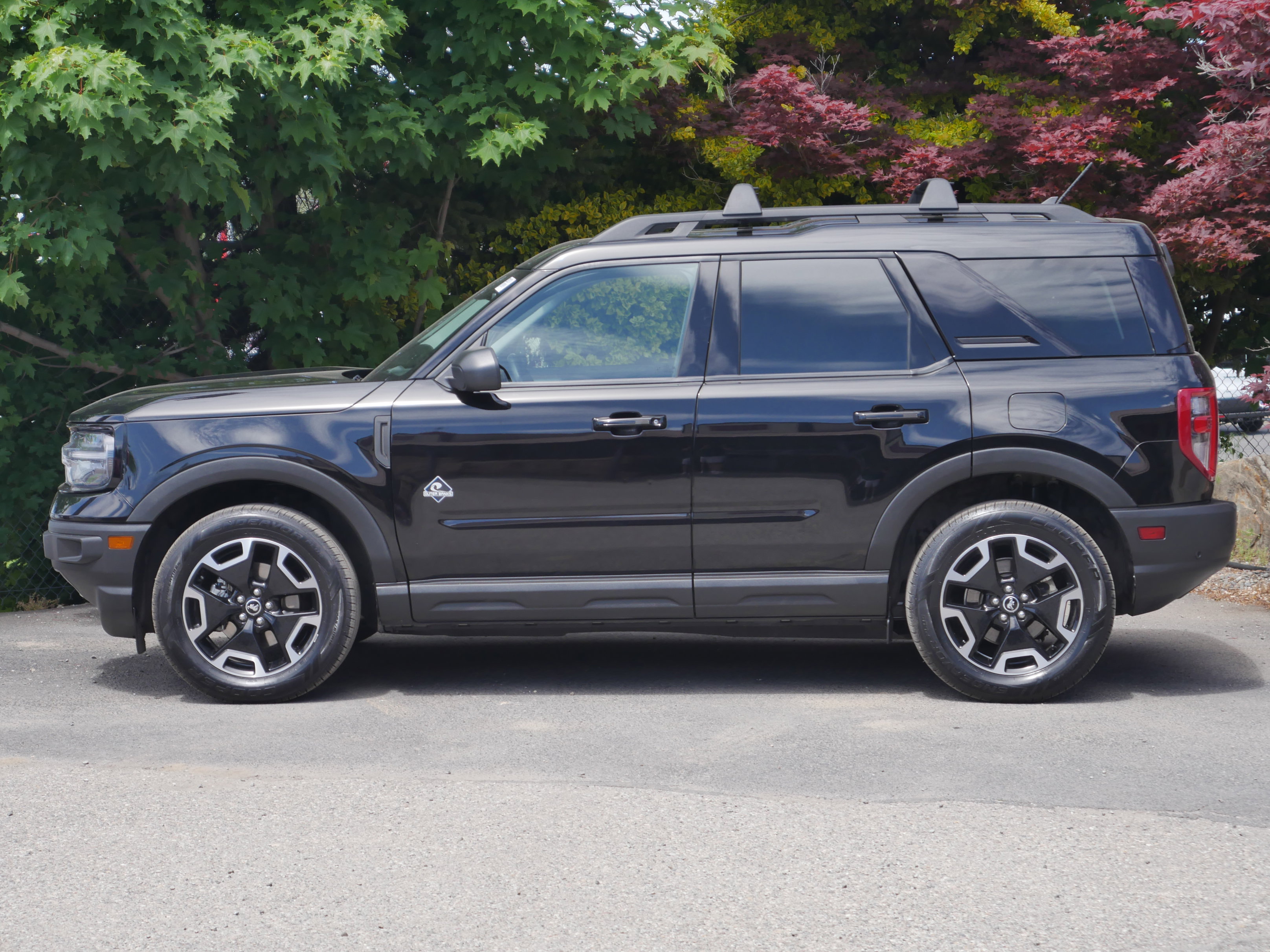 Certified 2023 Ford Bronco Sport Outer Banks w/ Tech Package AWD/4WD image 17
