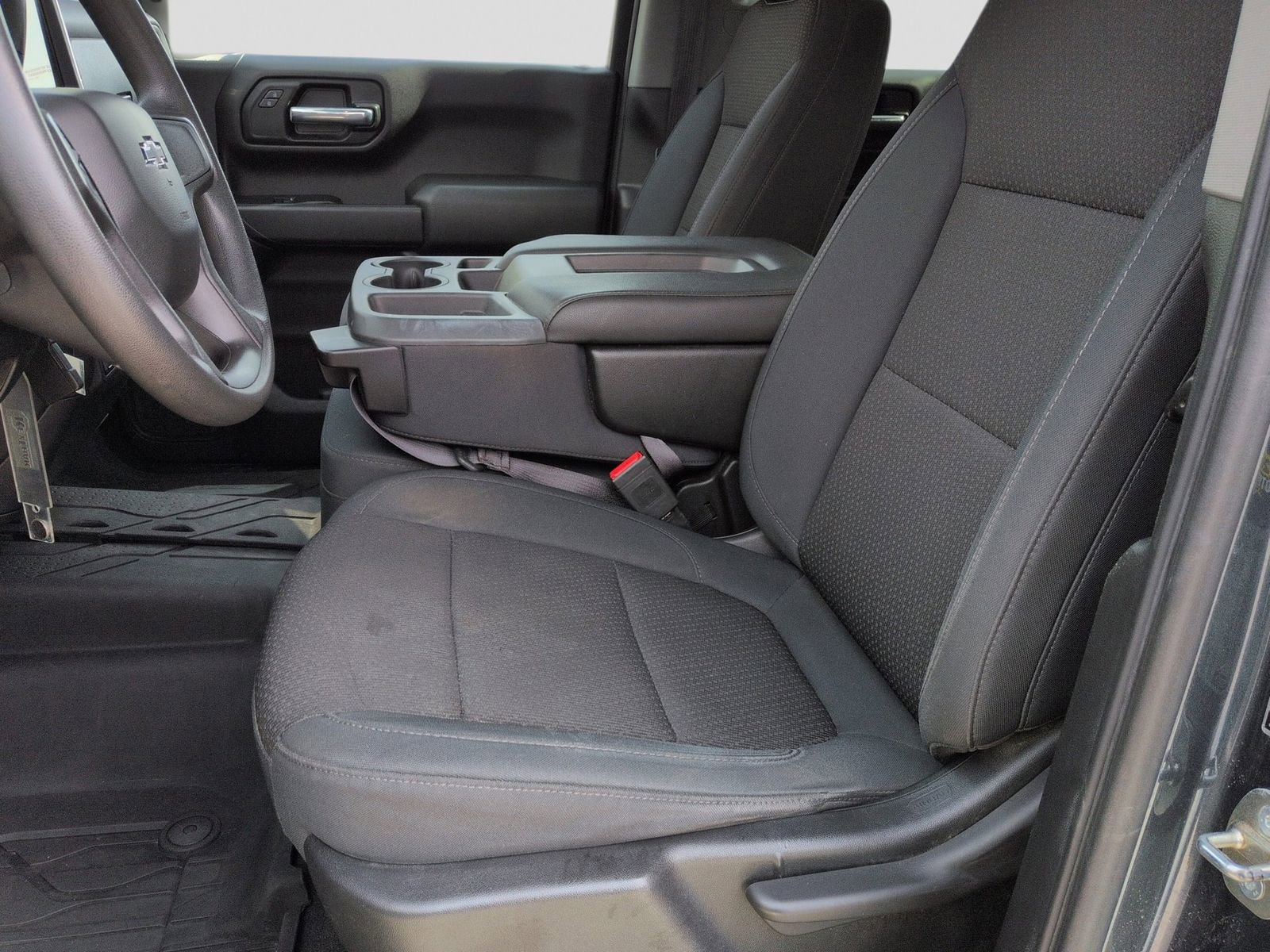 Used 2019 Chevrolet Silverado 1500 Custom Trail Boss AWD/4WD image 17