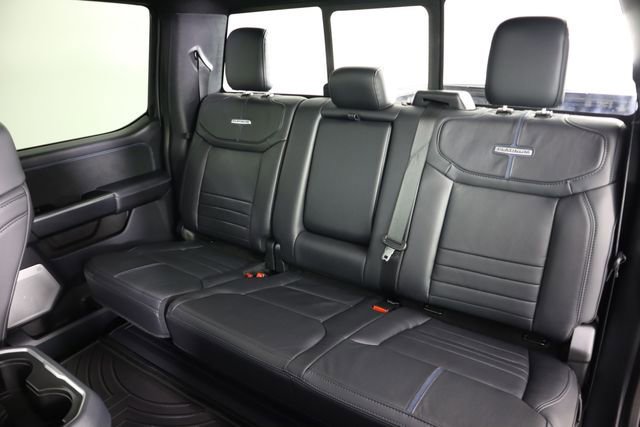 Certified 2025 Ford F450 Platinum w/ FX4 Off-Road Package image 47