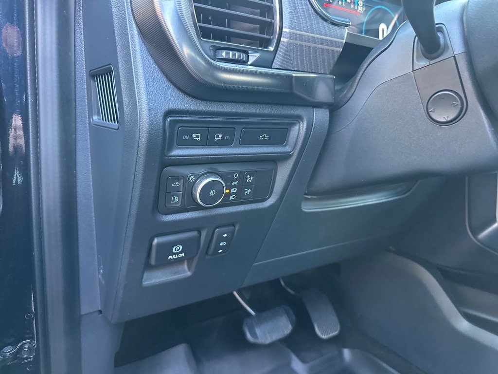 Certified 2021 Ford F150 Platinum w/ Equipment Group 701A High image 14