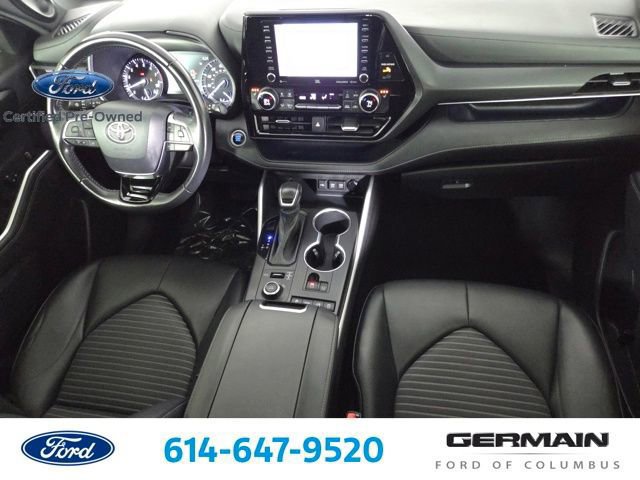 Used 2021 Toyota Highlander XSE image 32