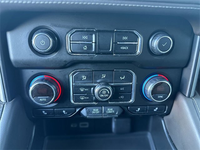 Used 2021 Chevrolet Suburban Z71 image 19