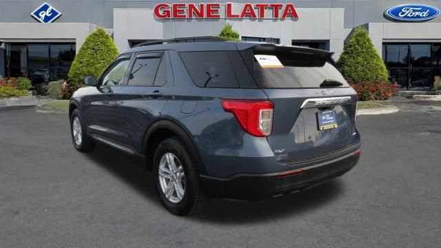Certified 2021 Ford Explorer XLT image 3