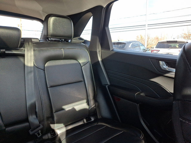 Certified 2022 Ford Escape SEL image 18