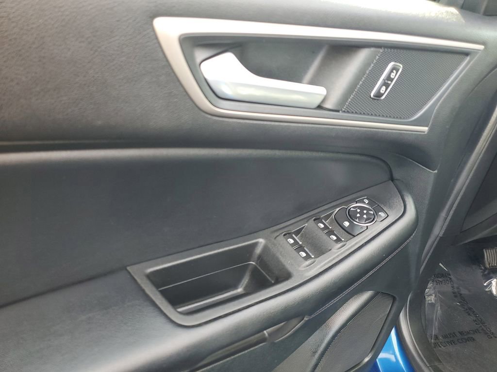 Certified 2022 Ford Edge SEL w/ Convenience Package image 7