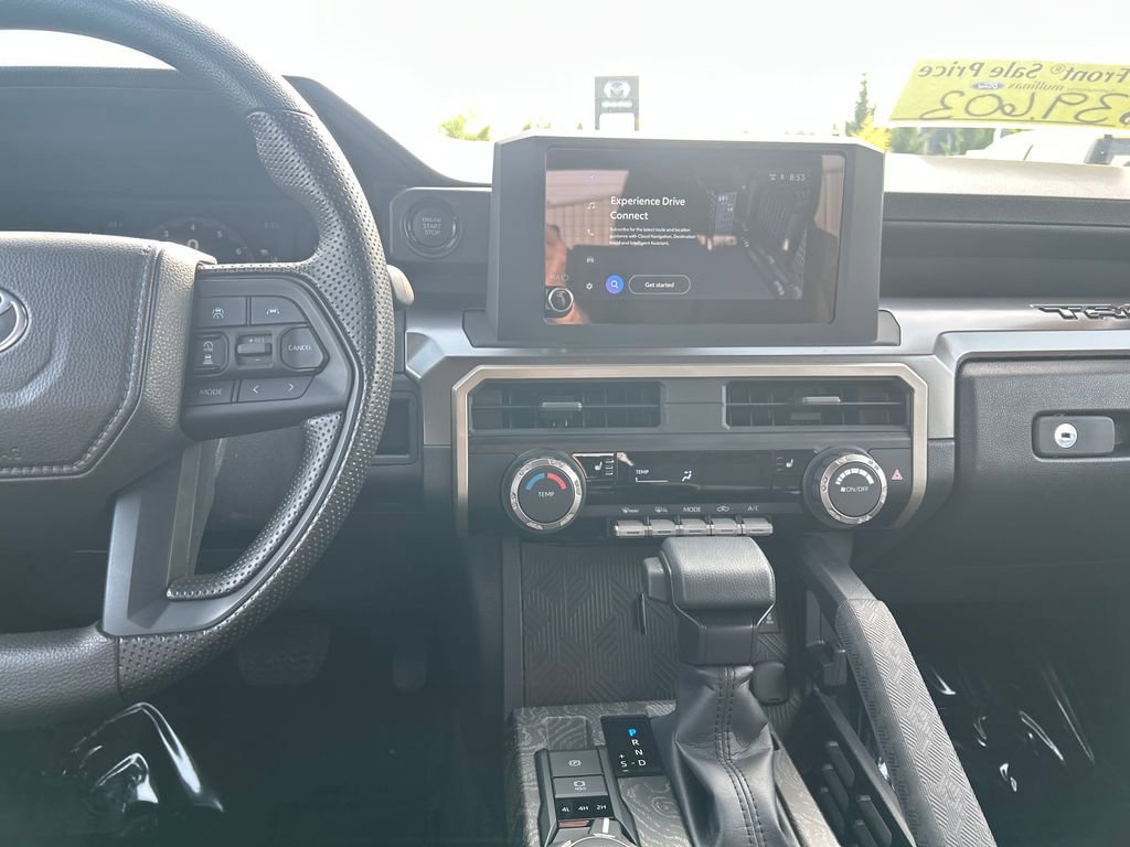 Used 2025 Toyota Tacoma SR5 AWD/4WD image 23