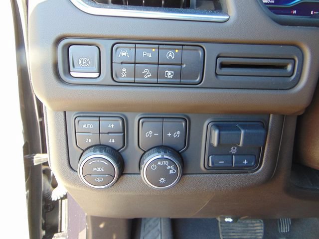 Used 2023 Chevrolet Tahoe Z71 AWD/4WD image 19