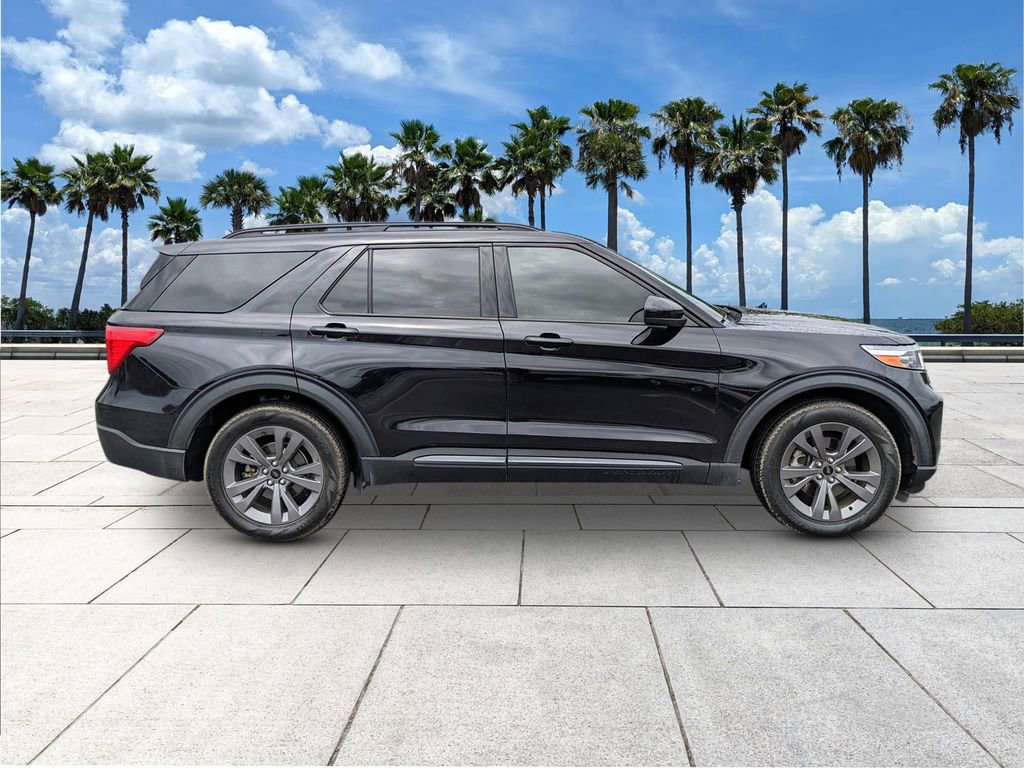 Certified 2022 Ford Explorer XLT w/ Equipment Group 202A image 11