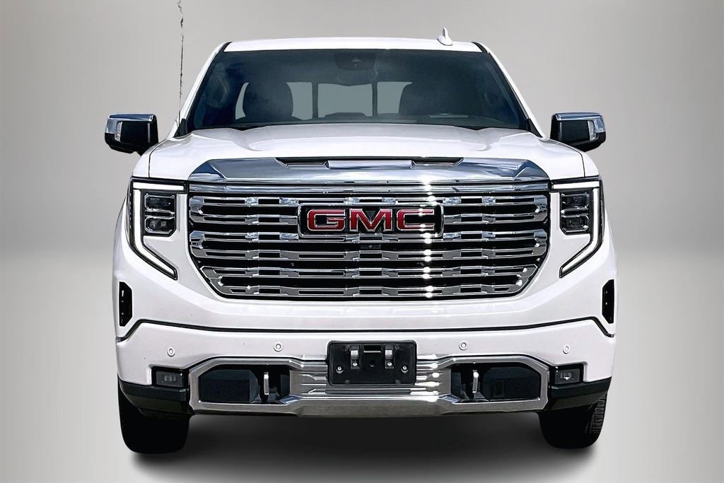 Used 2022 GMC Sierra 1500 Denali w/ Denali Reserve Package AWD/4WD image 3