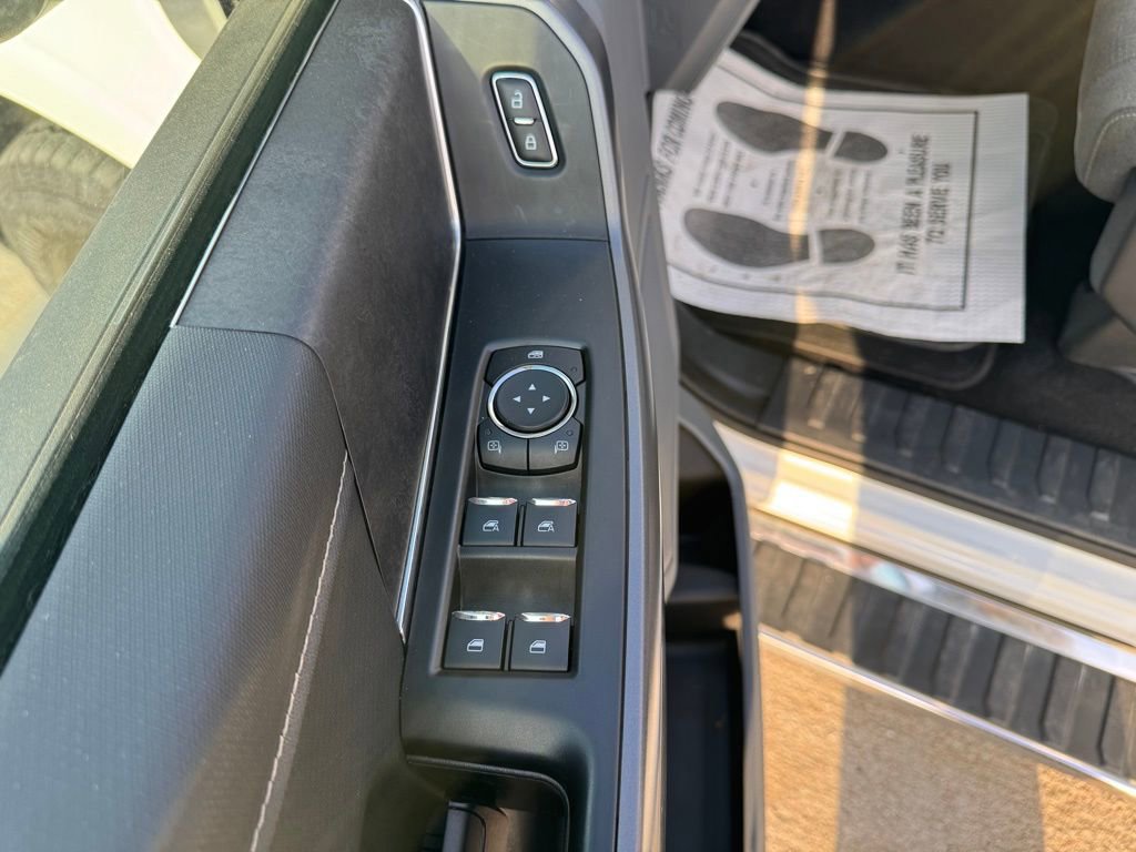 Certified 2025 Ford F150 XLT w/ Equipment Group 301A Standard image 8