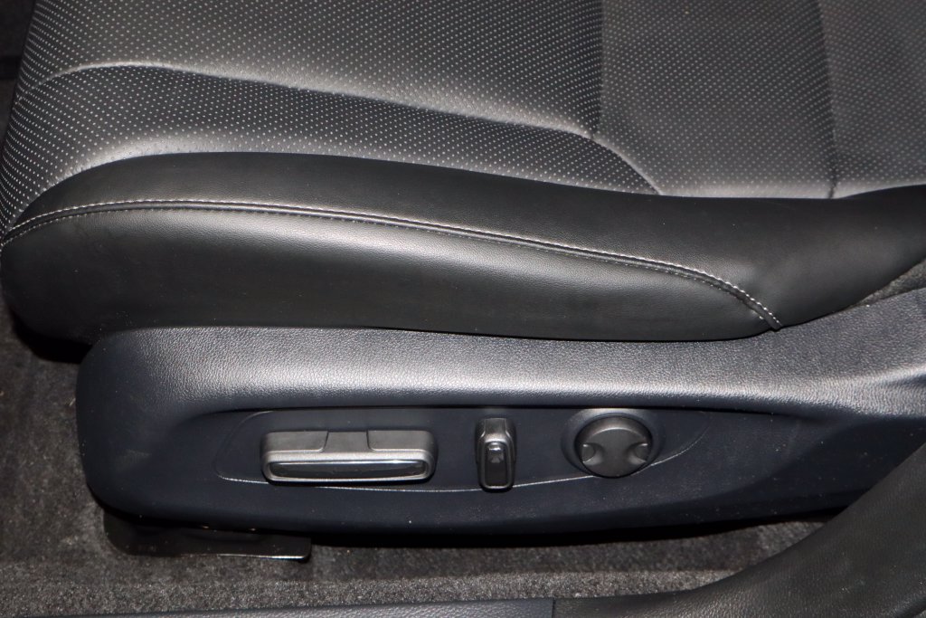 Used 2023 Honda Accord EX-L image 24