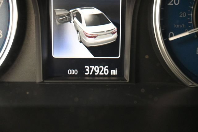 Used 2017 Toyota Camry LE FWD image 19