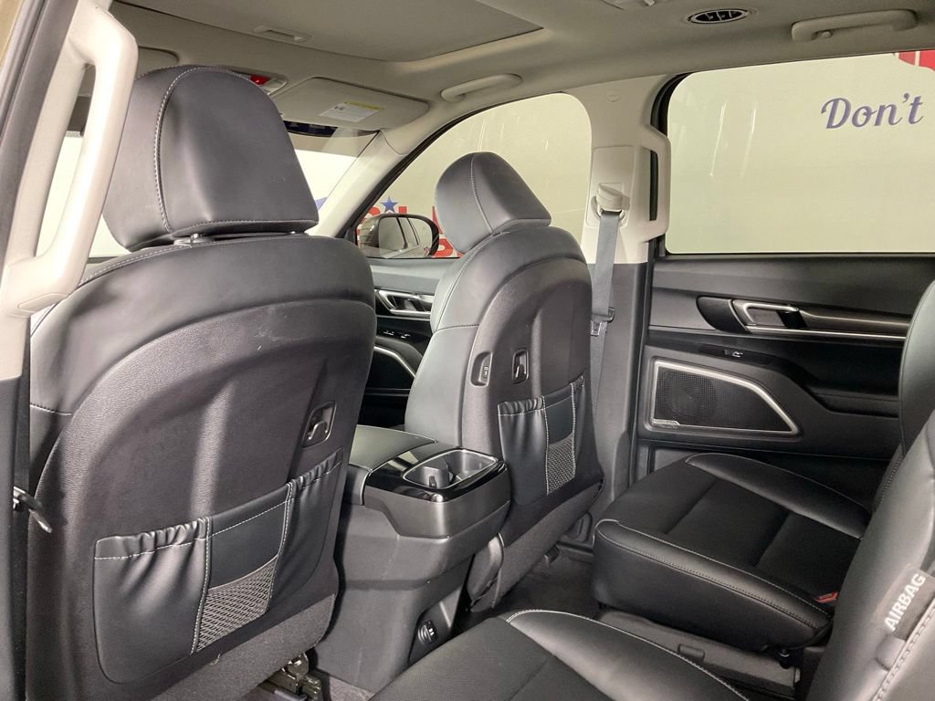 Used 2024 Kia Telluride S w/ S Sunroof Package FWD image 15