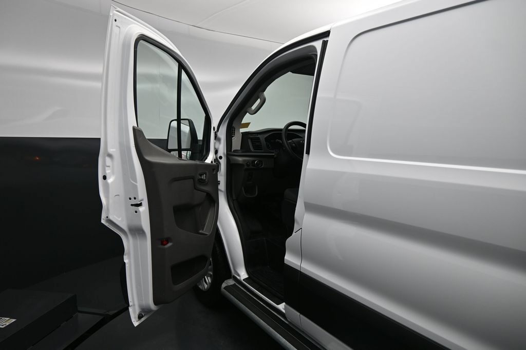 Certified 2025 Ford Transit 250 Low Roof w/ Exterior Upgrade Package RWD image 8